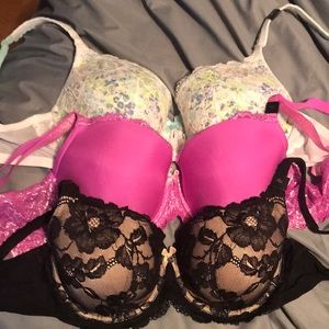 NWT Three VS bras SZ 38D